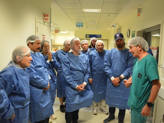 Israel Heritage Foundation Delegation Visits Wounded Soldiers in Hospital